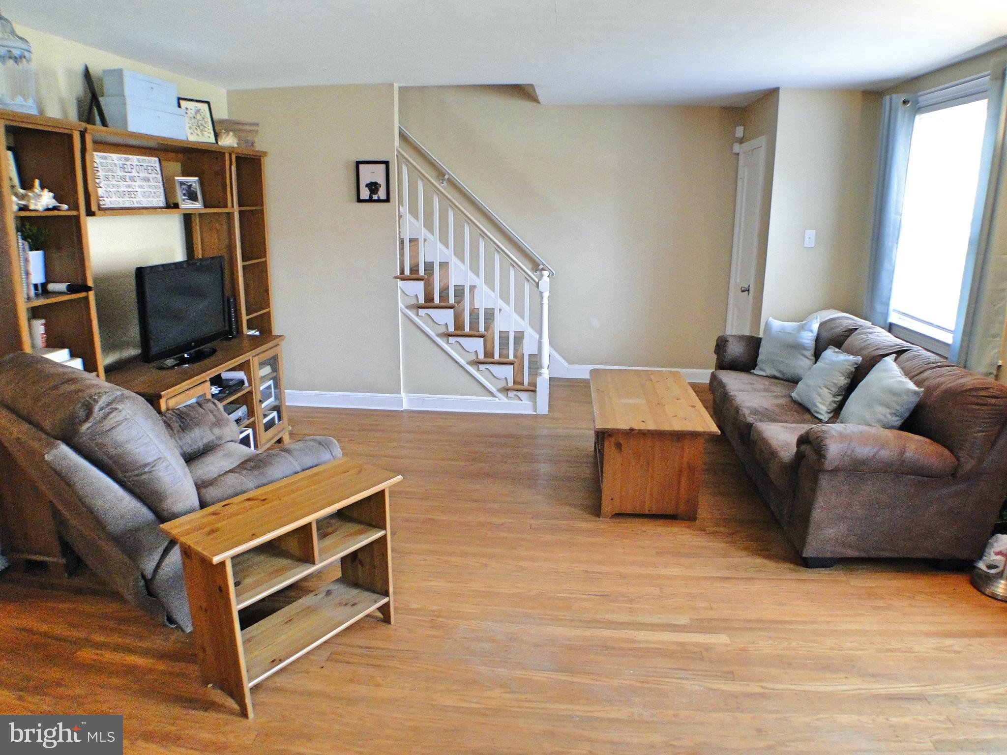 223 East Avon Road Brookhaven, PA 19015 - Photo 4 of 28 Gallery Image 4