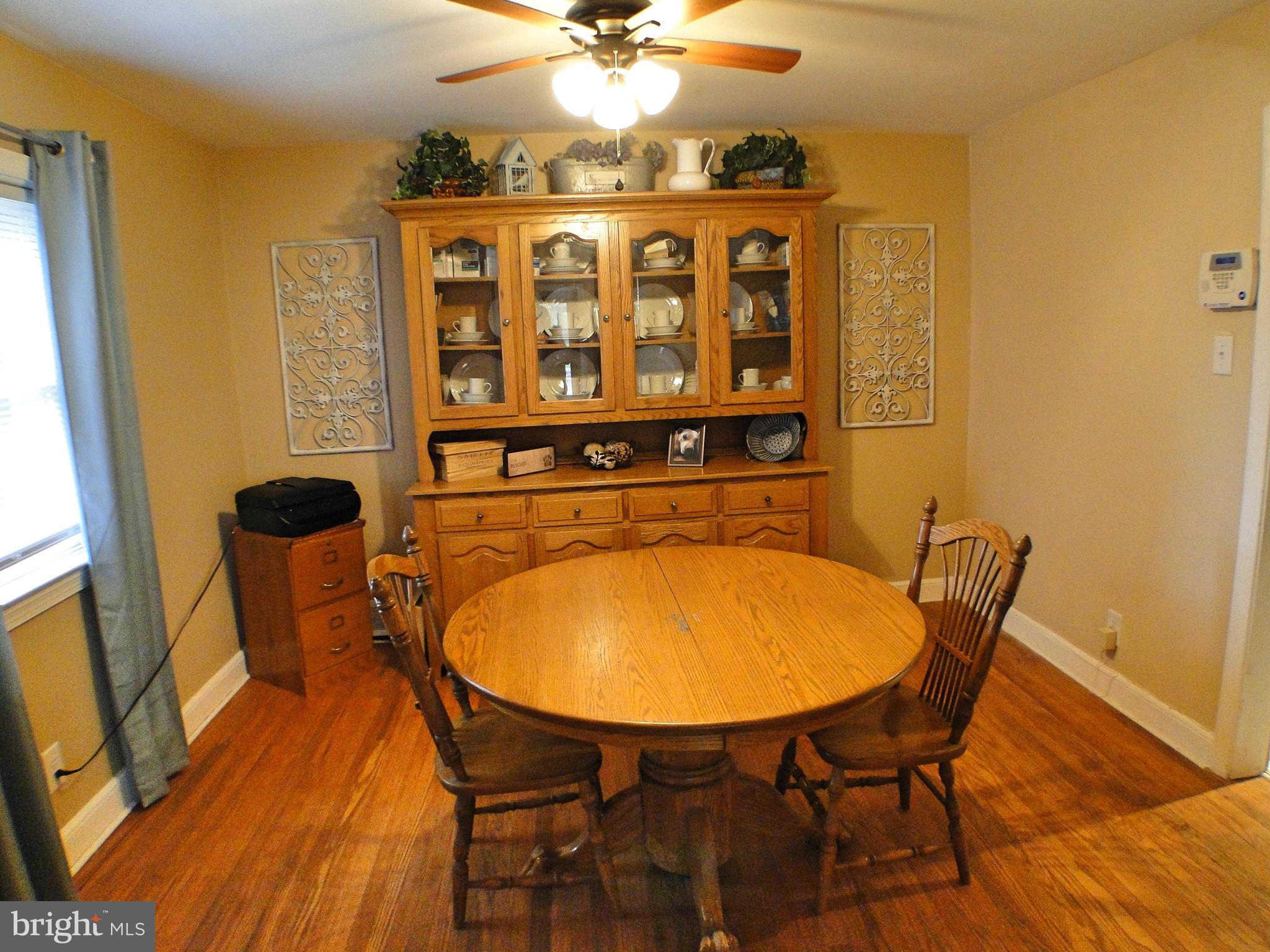 223 East Avon Road Brookhaven, PA 19015 - Photo 7 of 28 Gallery Image 7