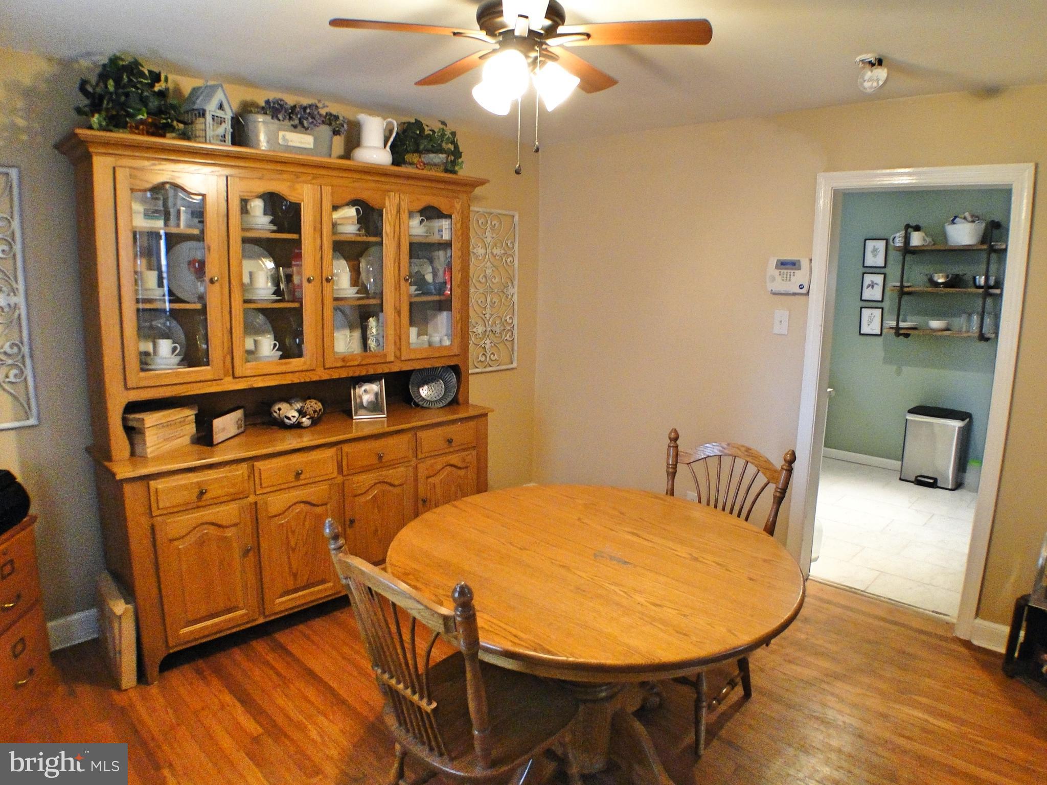 223 East Avon Road Brookhaven, PA 19015 - Photo 8 of 28 Gallery Image 8
