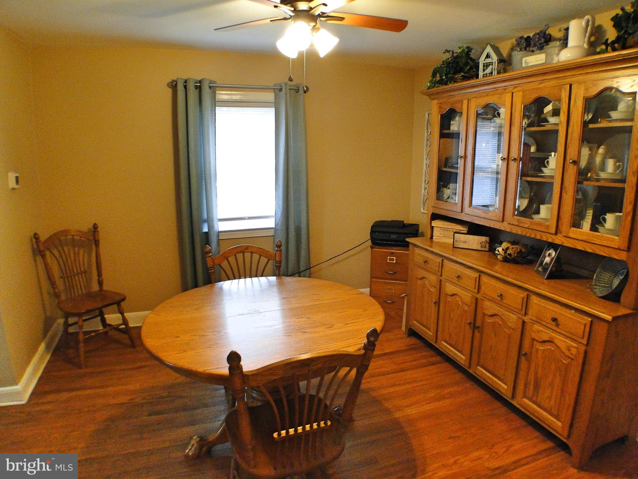 223 East Avon Road Brookhaven, PA 19015 - Photo 9 of 28 Gallery Image 9