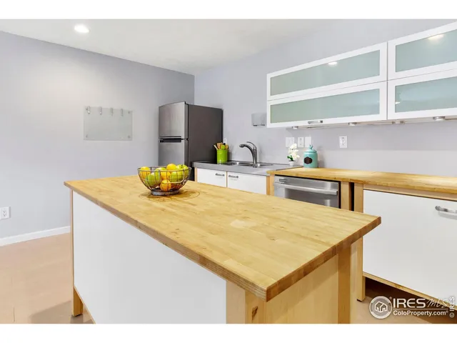 $290,000 | 645 Manhattan Place, Unit 302, Boulder, CO 80303