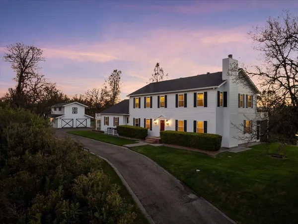 $1,395,000 | 16385 River Heights Drive, Red Bluff, CA 96080