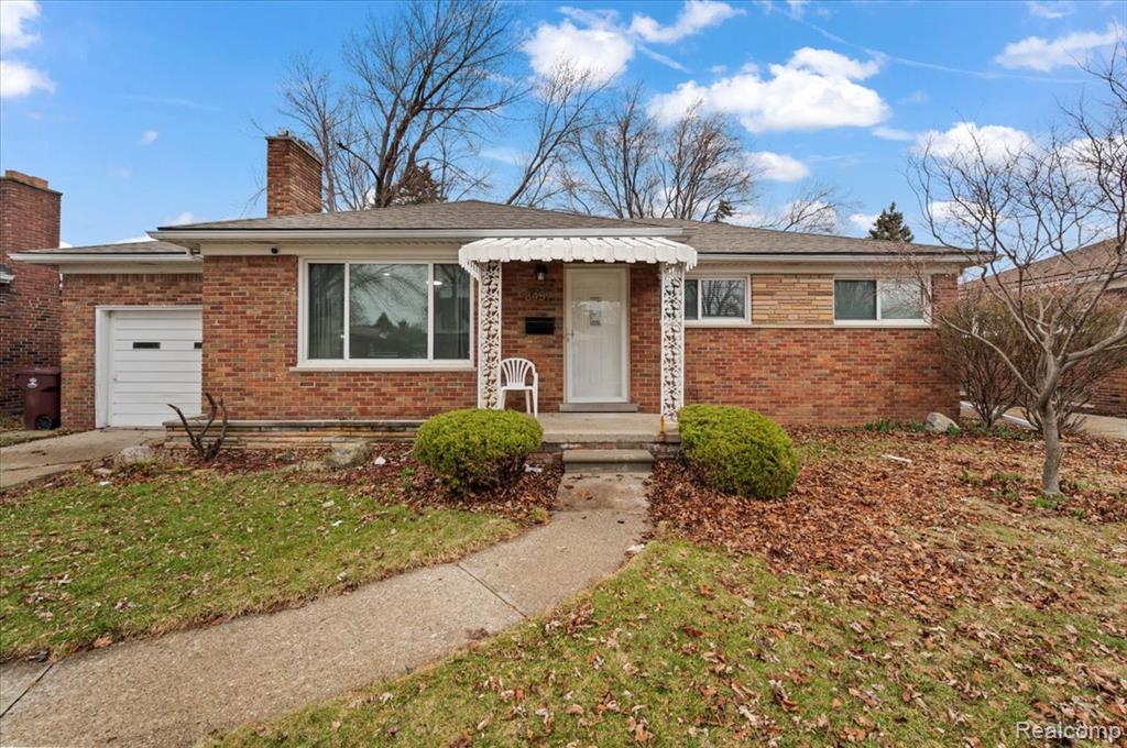 8457 Menge Street Center Line, MI 48015 - Photo 4 of 32 Gallery Image 4