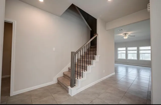 $2,700 | 1123 Vine House Drive, Richmond, TX 77406