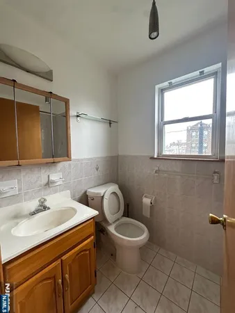 $900,000 | 408 Jersey Street, Harrison, NJ 07029