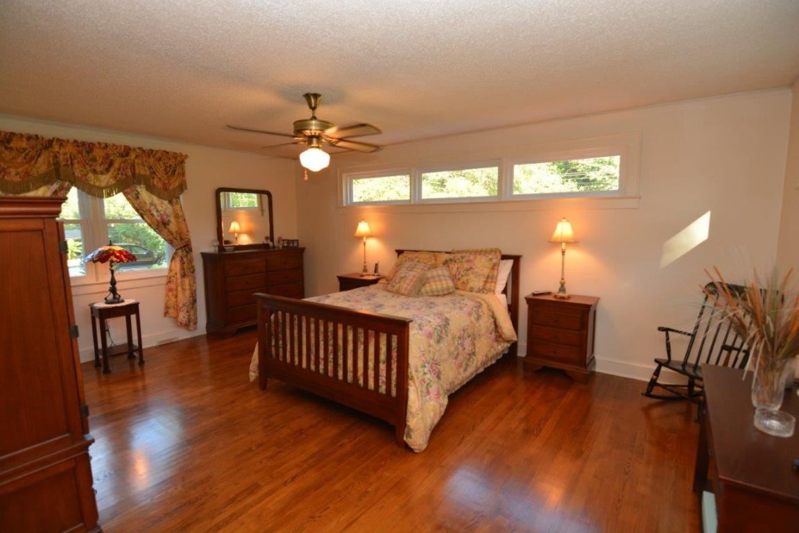 816 Cherry Street Pendleton, SC 29670 - Photo 7 of 13