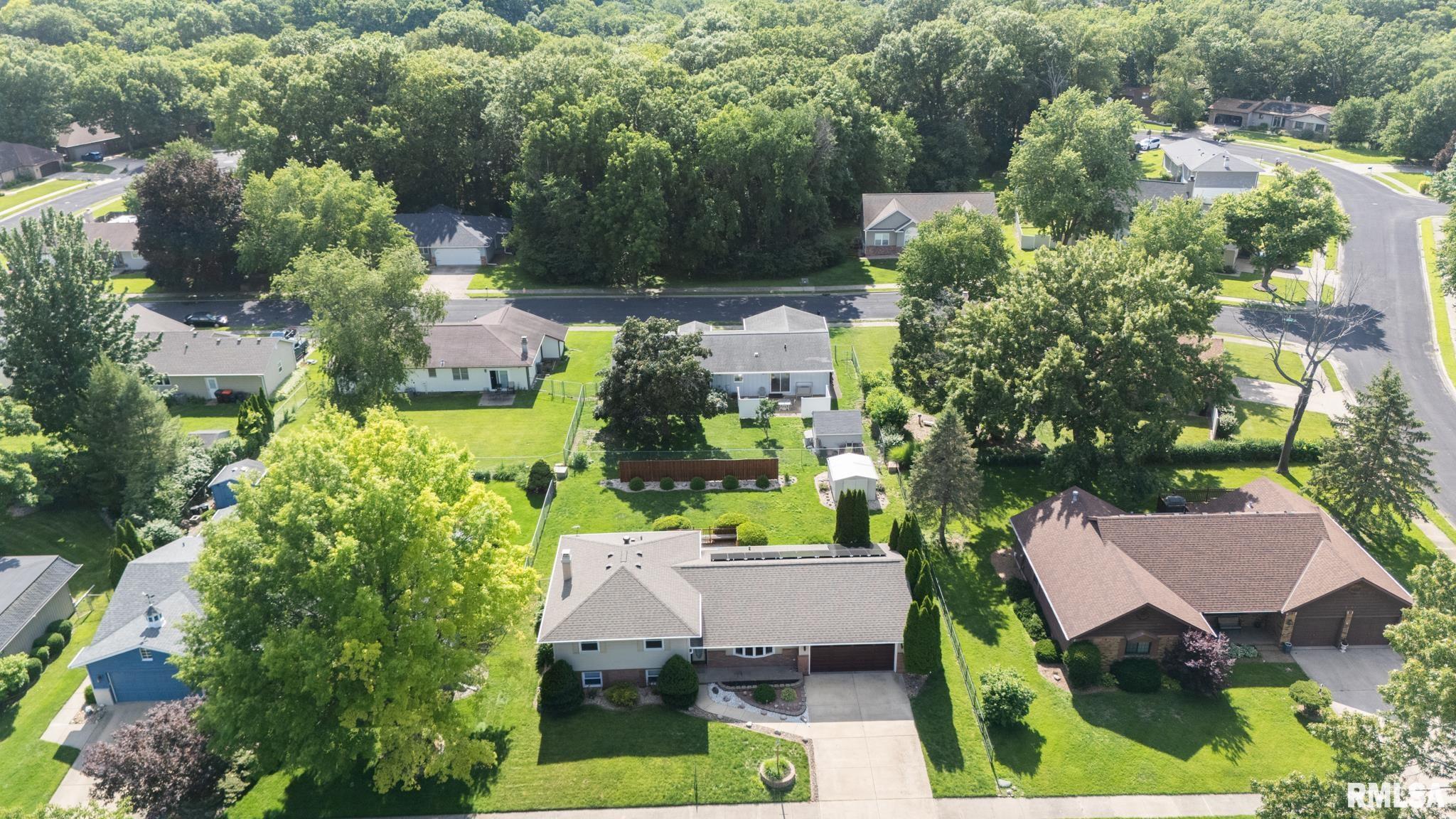 2721 North Rustic Ridge Drive Peoria, IL 61604 - Photo 2 of 52