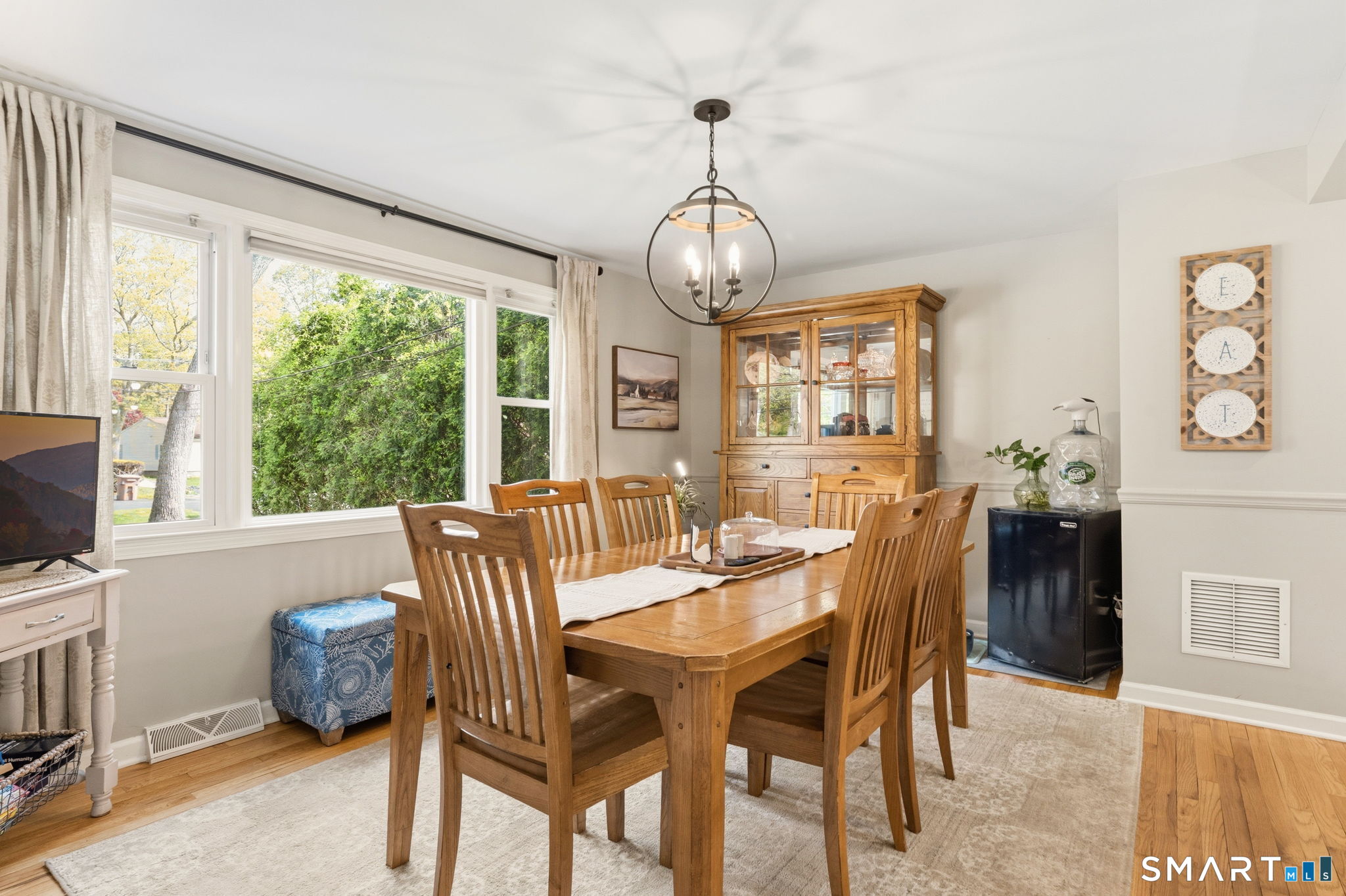25 Forest Road East Lyme, CT 06357 - Photo 13 of 40