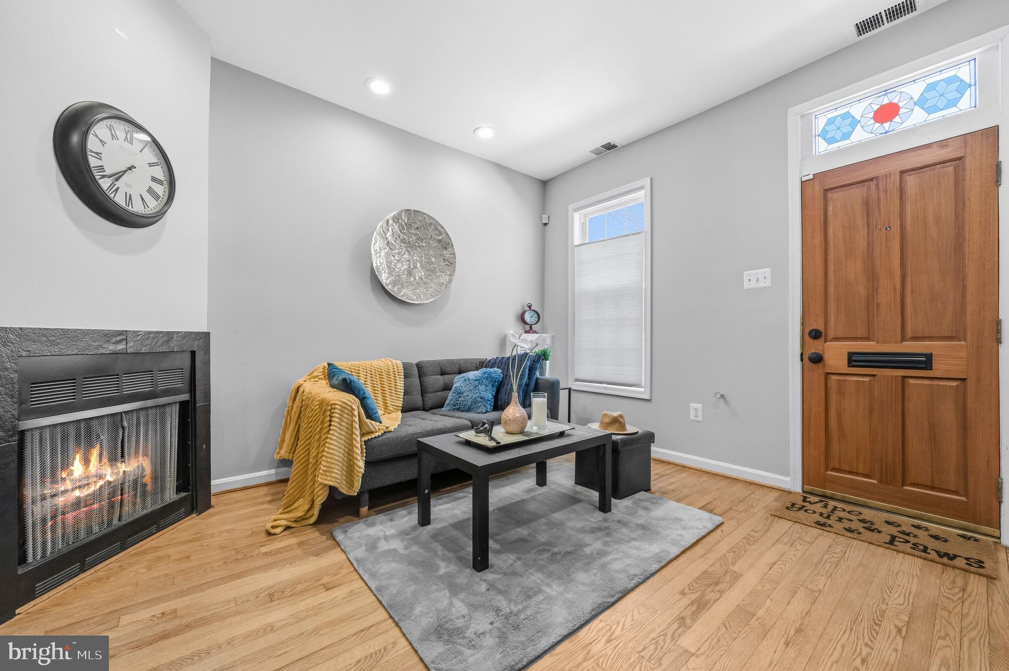 907 8th Street Northeast Washington, DC 20002 - Photo 4 of 33