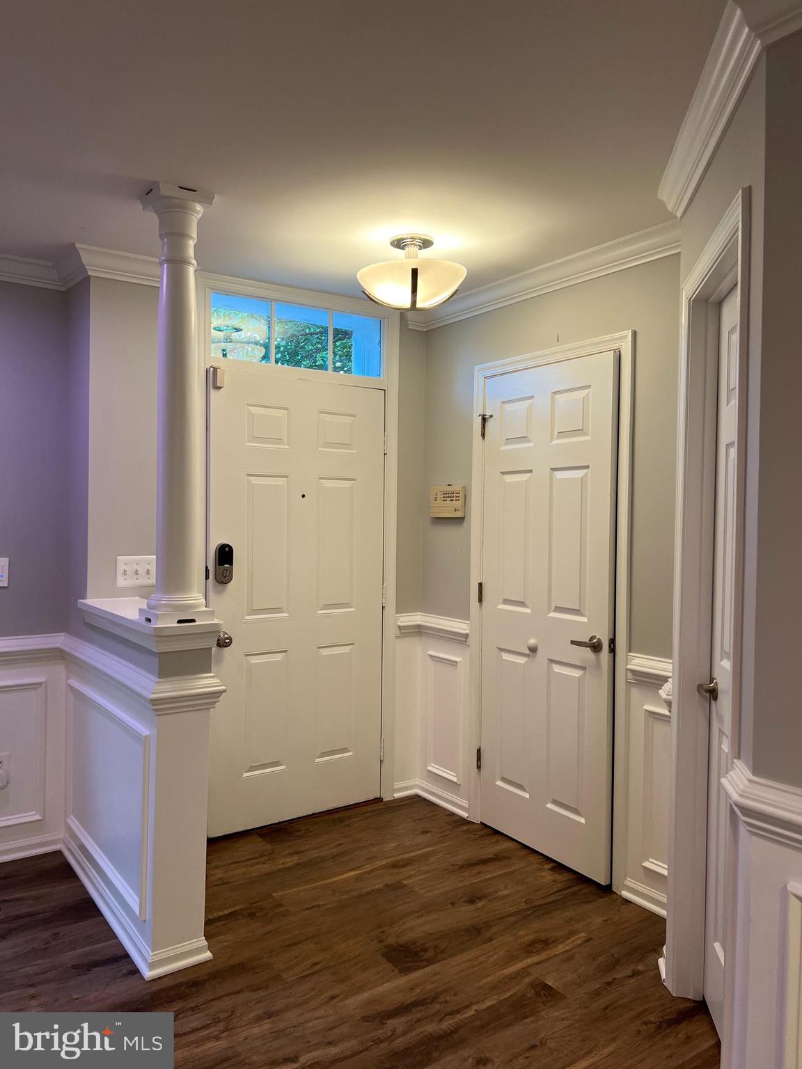 20419 Charter Oak Drive Ashburn, VA 20147 - Photo 2 of 18 Foyer