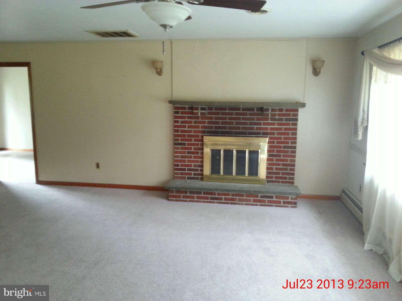 512 Harrington Road Rising Sun, MD 21911 - Photo 5 of 7 Living Room
