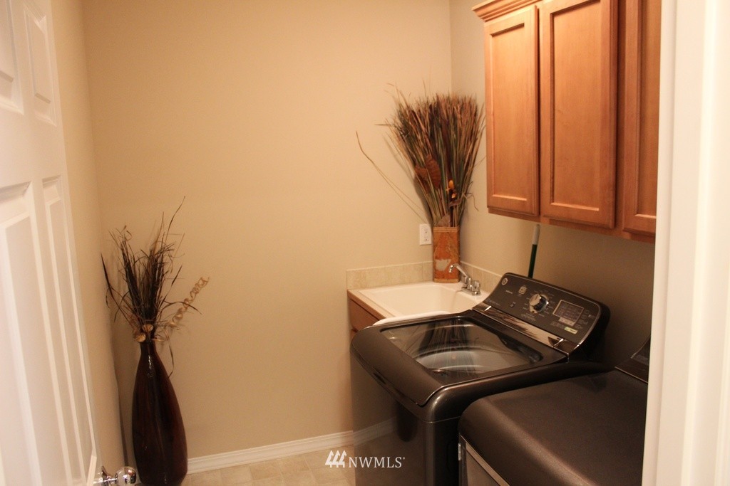 2121 West Honeysett Road Wenatchee, WA 98801 - Photo 11 of 25 Gallery Image 11