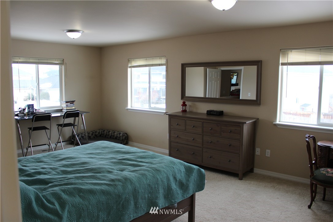 2121 West Honeysett Road Wenatchee, WA 98801 - Photo 13 of 25 Gallery Image 13