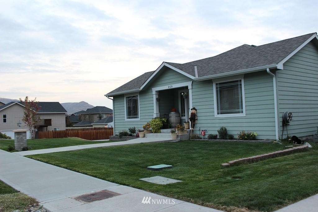 2121 West Honeysett Road Wenatchee, WA 98801 - Photo 21 of 25 Gallery Image 21