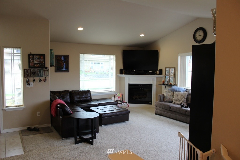 2121 West Honeysett Road Wenatchee, WA 98801 - Photo 8 of 25 Gallery Image 8
