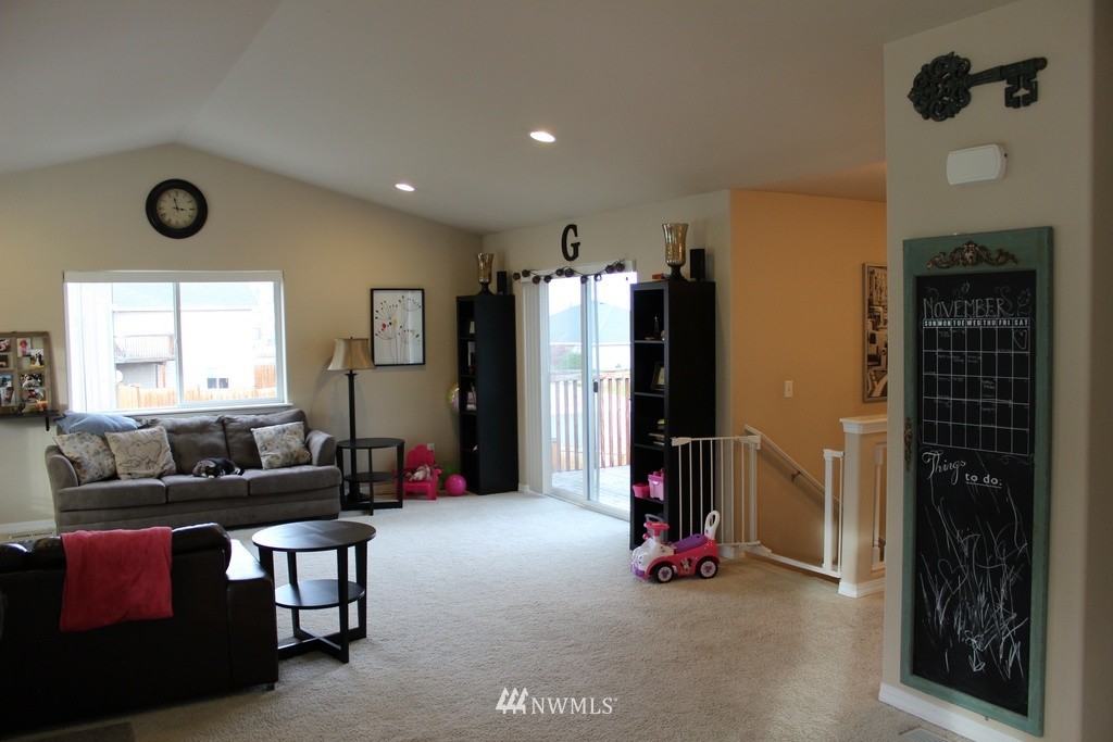 2121 West Honeysett Road Wenatchee, WA 98801 - Photo 9 of 25 Gallery Image 9