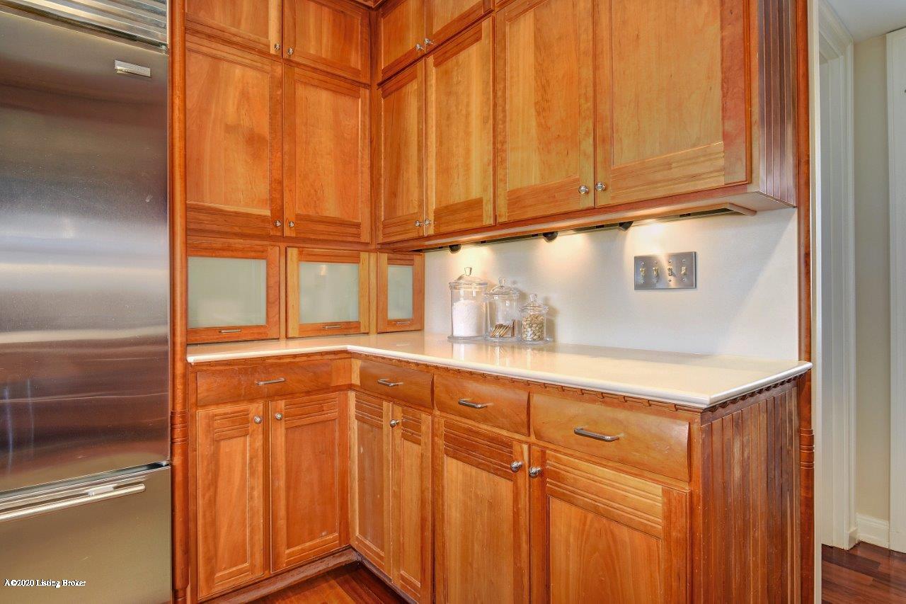 12 Overbrook Road Louisville, KY 40207 - Photo 17 of 48 12.5