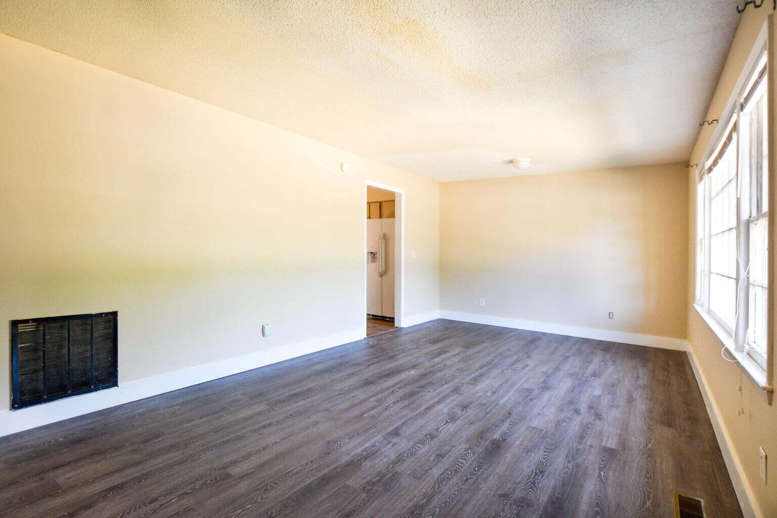 1045 Harbor View Road, Unit A Charleston, SC 29412 - Photo 5 of 14 20210831142205590599000000-o