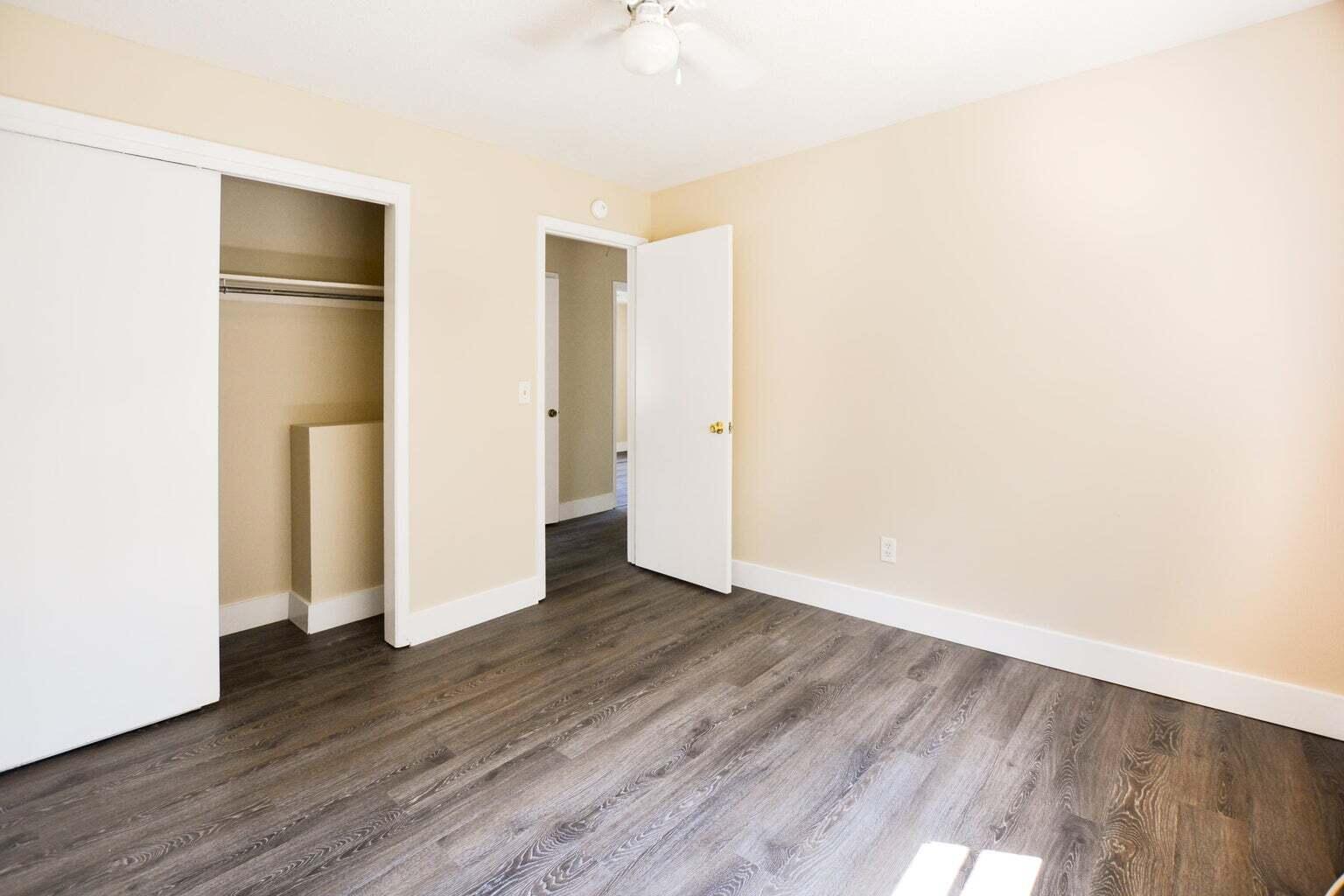 1045 Harbor View Road, Unit A Charleston, SC 29412 - Photo 8 of 14 20210831142206213071000000-o