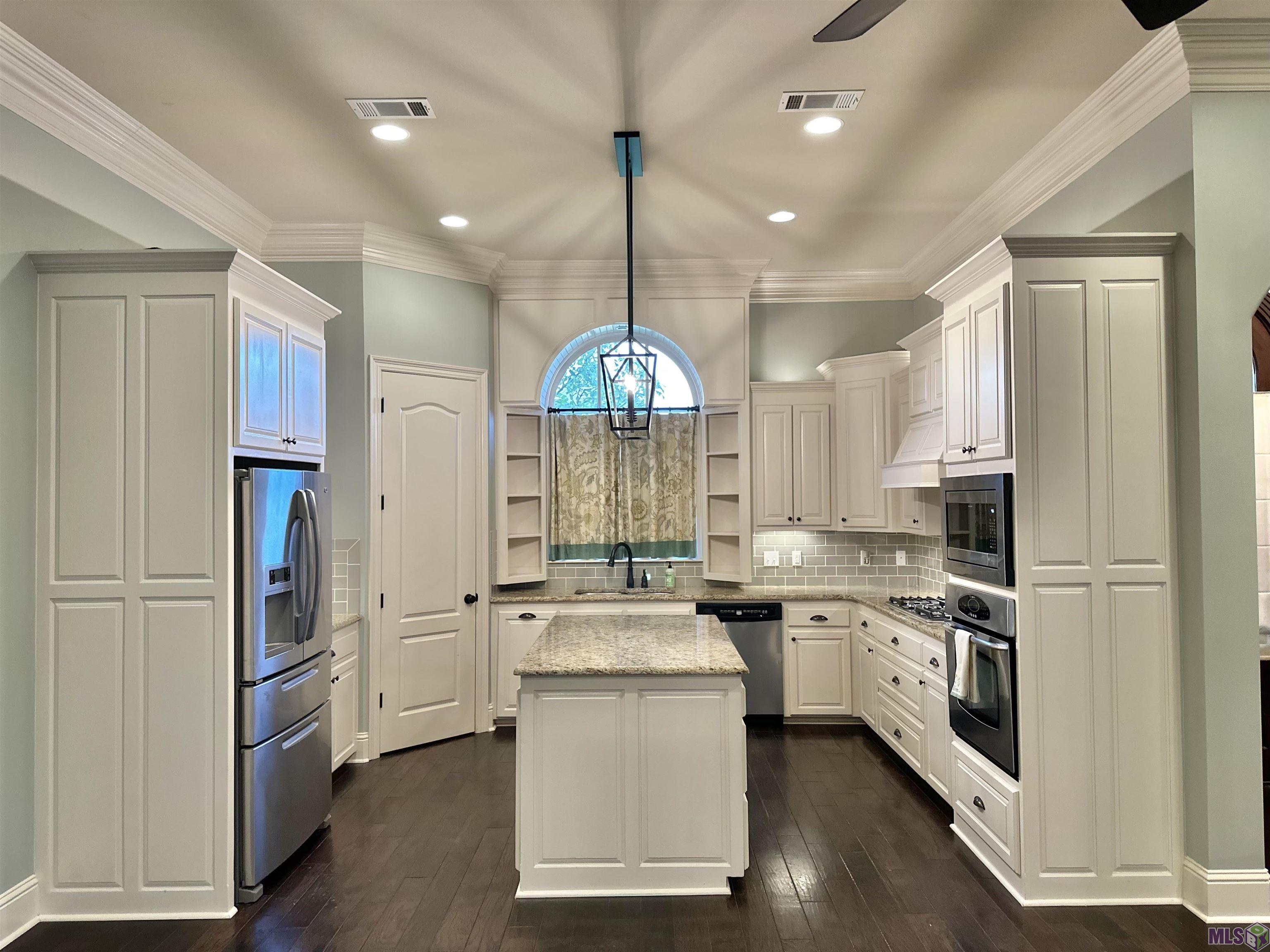 13322 Quail Grove Avenue Baton Rouge, LA 70809 - Photo 4 of 37 Gallery Image 4