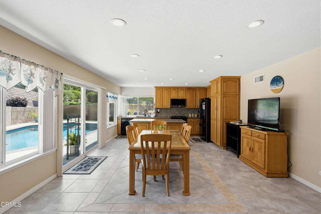 3695 Semple Street Simi Valley, CA 93063 - Photo 9 of 49
