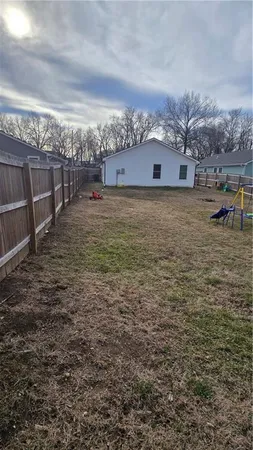 $229,950 | 408 Lincoln Avenue, Osawatomie, KS 66064