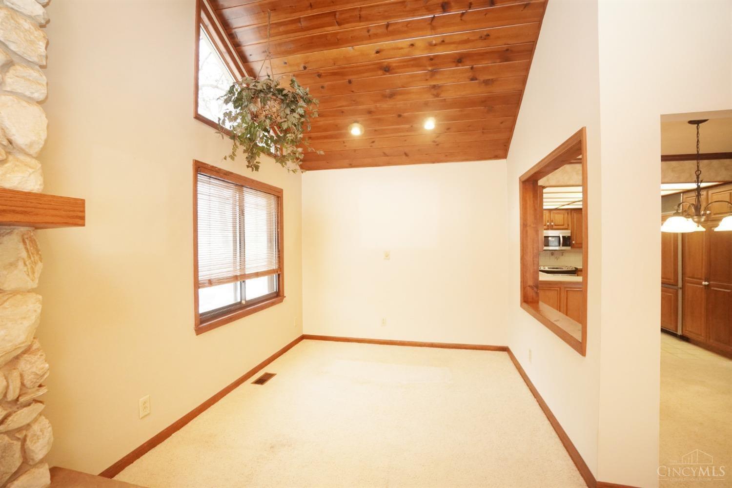 3891 Conference Road Bellbrook, OH 45305 - Photo 12 of 50