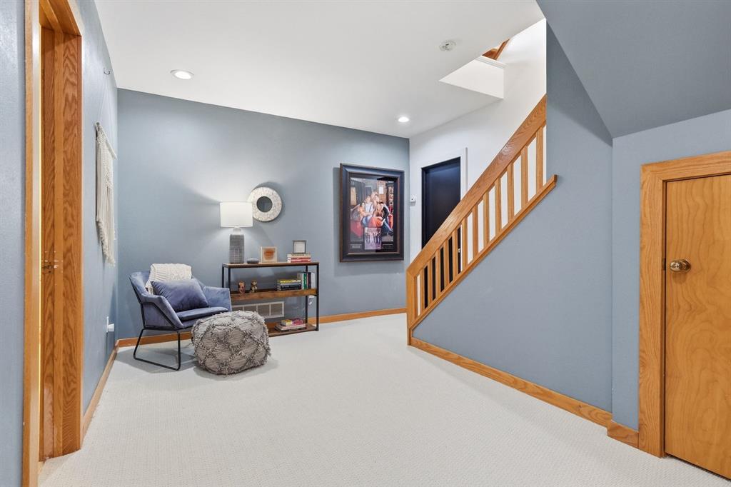 215 Timber Ridge Road Pittsburgh, PA 15238 - Photo 39 of 48 Gallery Image 39
