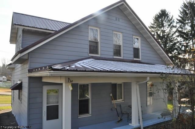 27 Shahan Road Tunnelton, WV 26444 - Photo 2 of 19 Gallery Image 2