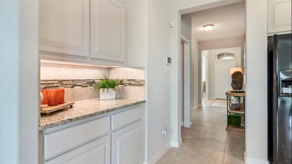 $2,495 | 15837 Holland Hill Lane, Justin, TX 76247