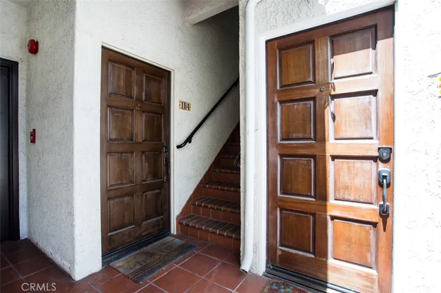 $2,980 | 3261 Sawtelle Boulevard, Unit 104, Los Angeles, CA 90066