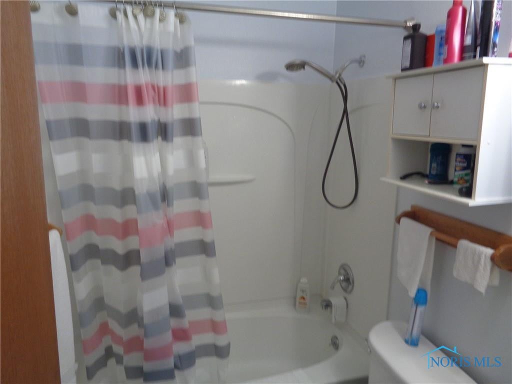 2428 Brown Road Oregon, OH 43616 - Photo 17 of 31 Gallery Image 17