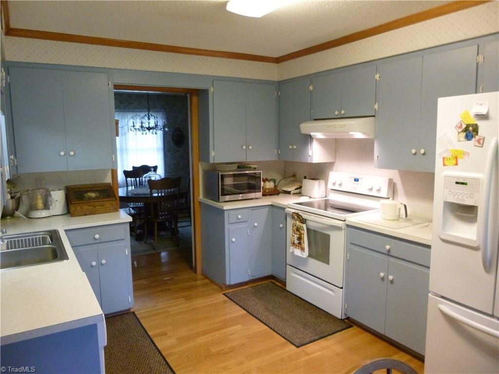 1476 Barker Road Roaring River, NC 28669 - Photo 4 of 29 Kitchen.