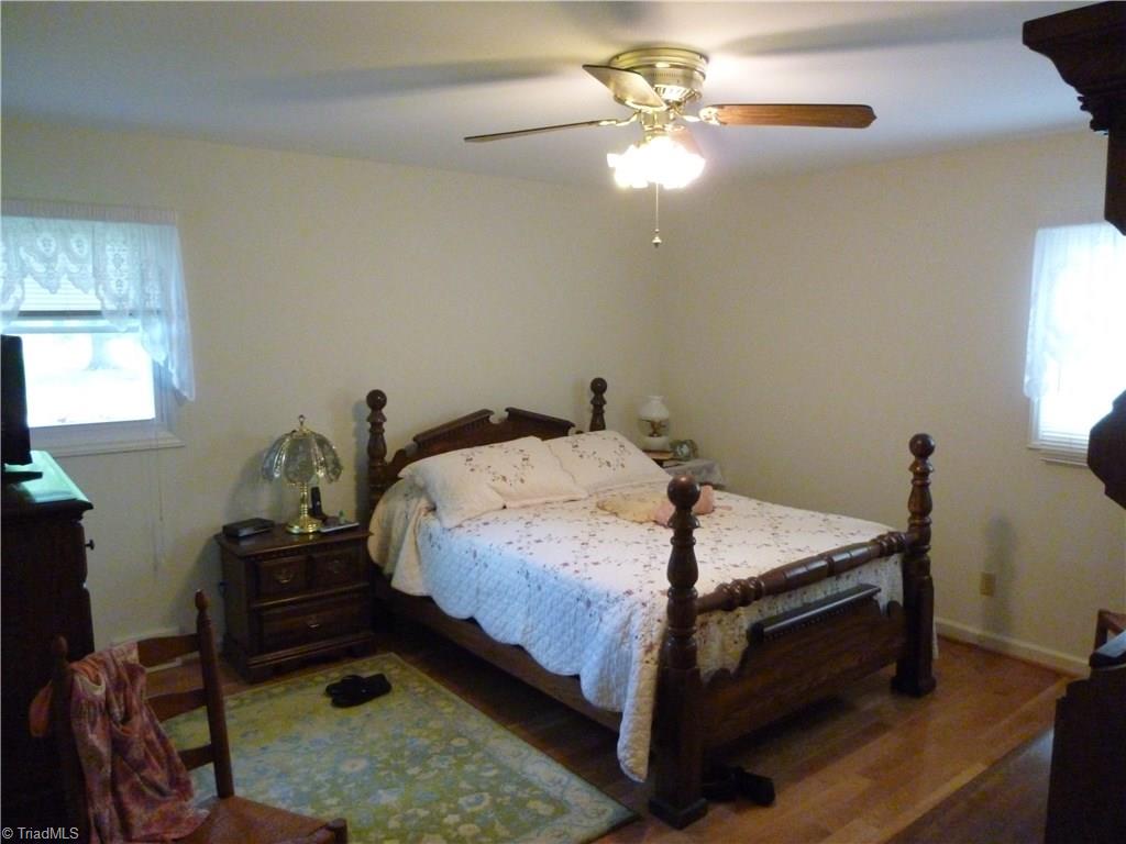 1476 Barker Road Roaring River, NC 28669 - Photo 8 of 29 Master BR.