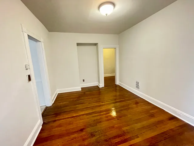 $2,200 | 517 Brooks Street, Bridgeport, CT 06608