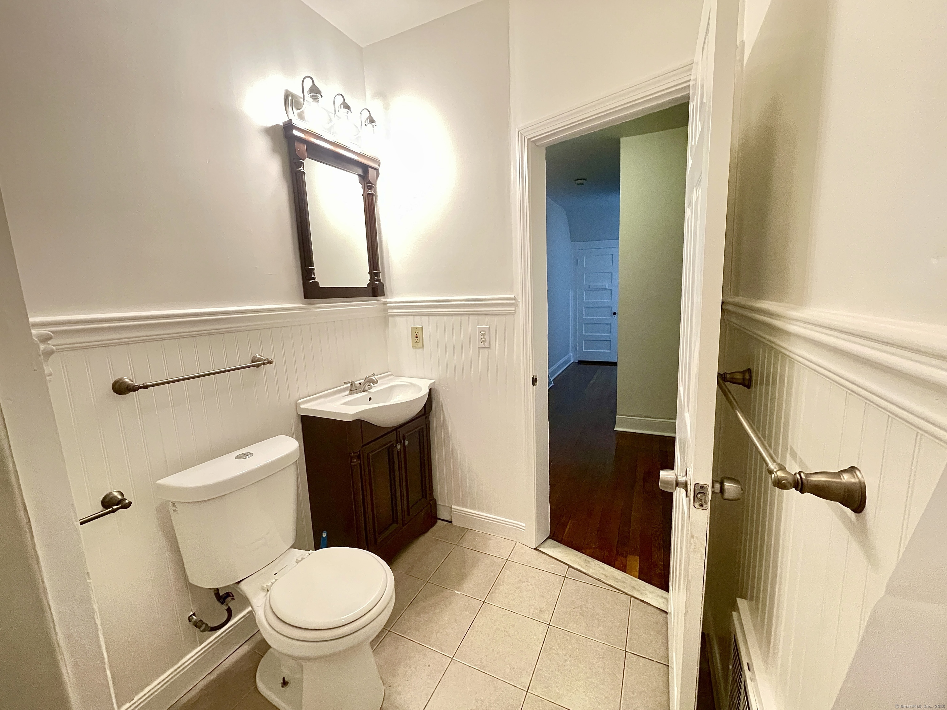 517 Brooks Street Bridgeport, CT 06608 - Photo 9 of 15 Full Bath