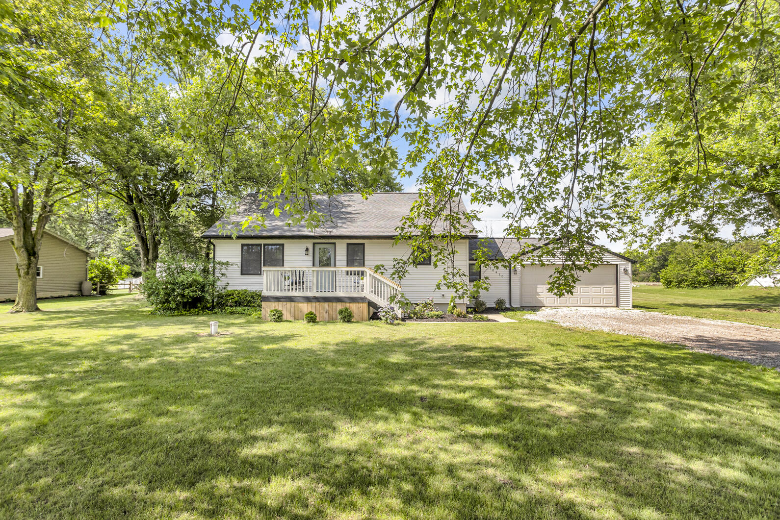 10410 Cady Road Jackson, MI 49201 - Photo 1 of 53 1