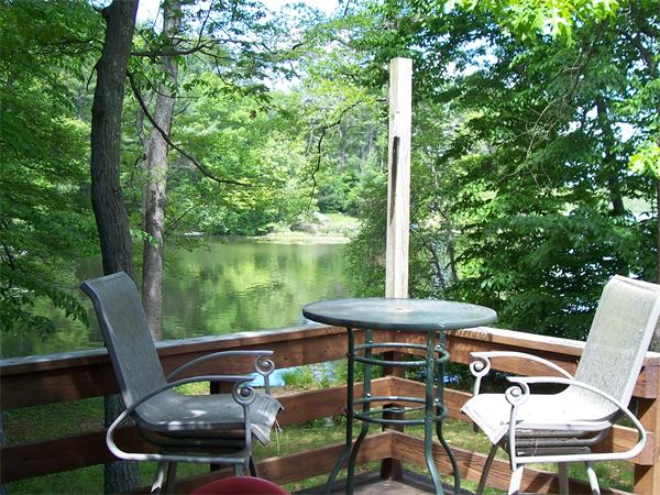 11 Fallon Point Hanson, MA 02341 - Photo 4 of 20 Gallery Image 4