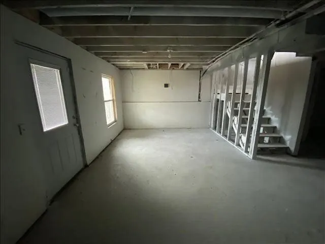 $219,900 | 8547 North Robinhood Avenue, Kansas City, MO 64154