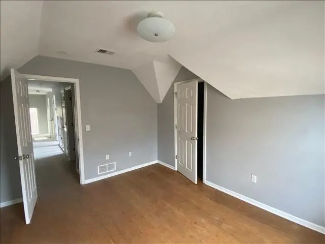 $219,900 | 8547 North Robinhood Avenue, Kansas City, MO 64154