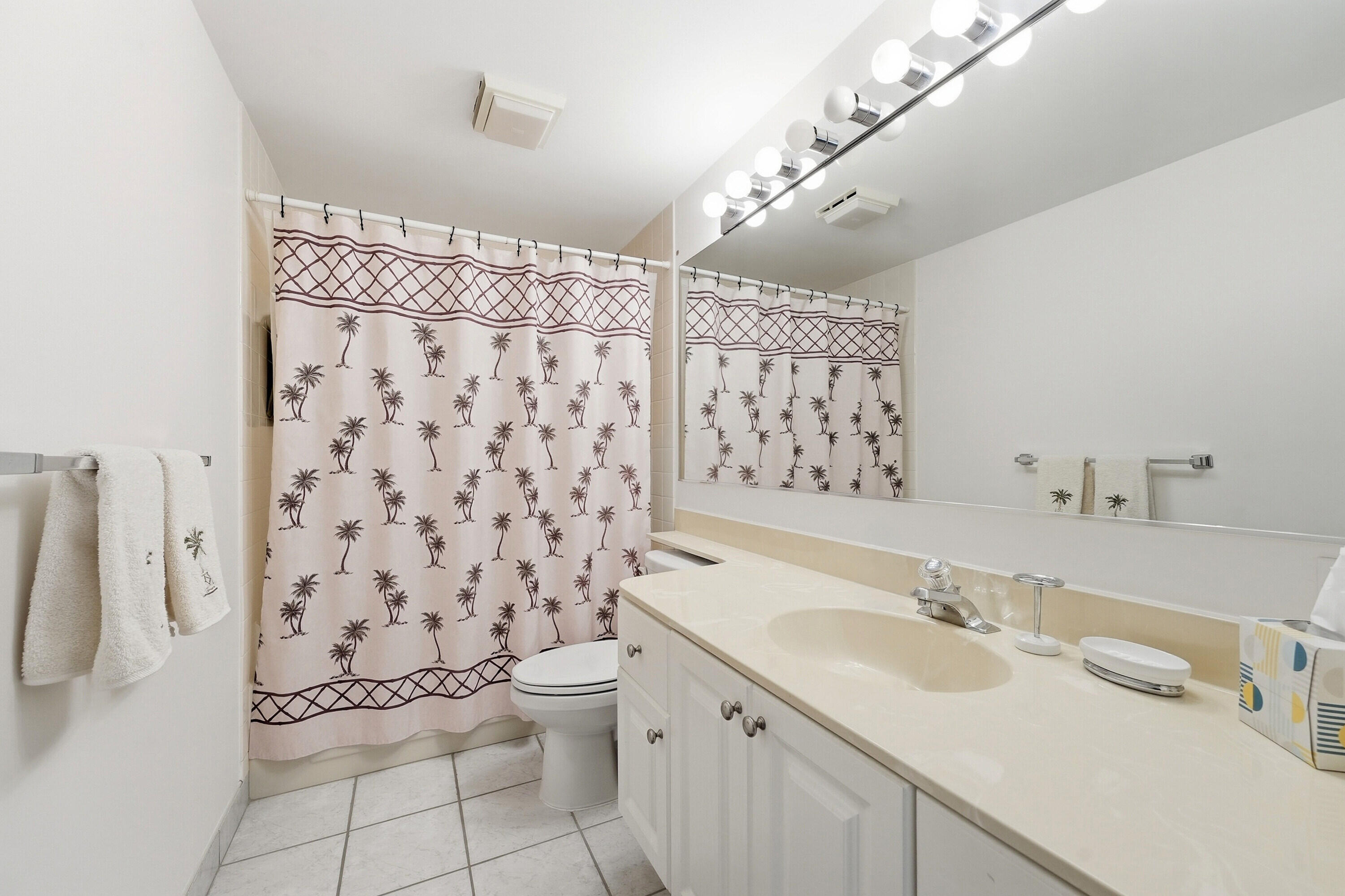 2716 27th Court Jupiter, FL 33477 - Photo 16 of 37 16_033_dsc06577