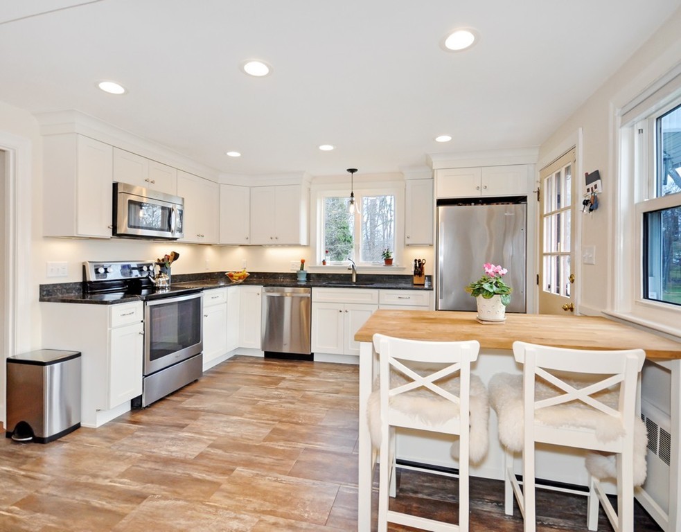 3 Notre Dame Road Bedford, MA 01730 - Photo 2 of 18 Gallery Image 2