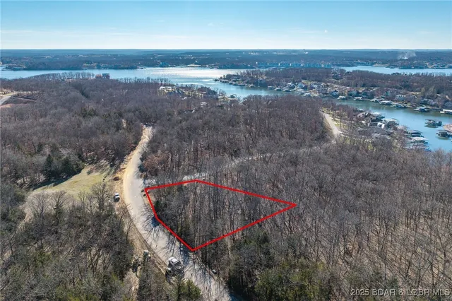 $70,000 | Lot 401 East Lake Pkwy Villages, Sunrise Beach, MO 65079