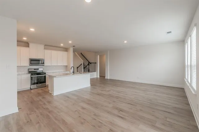 $2,400 | 346 Boro Brg Drive, Princeton, TX 75407