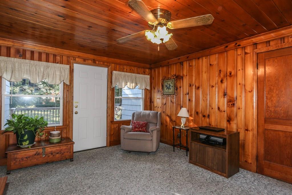 70 Jeffrey Road Springfield, MA 01119 - Photo 9 of 29
