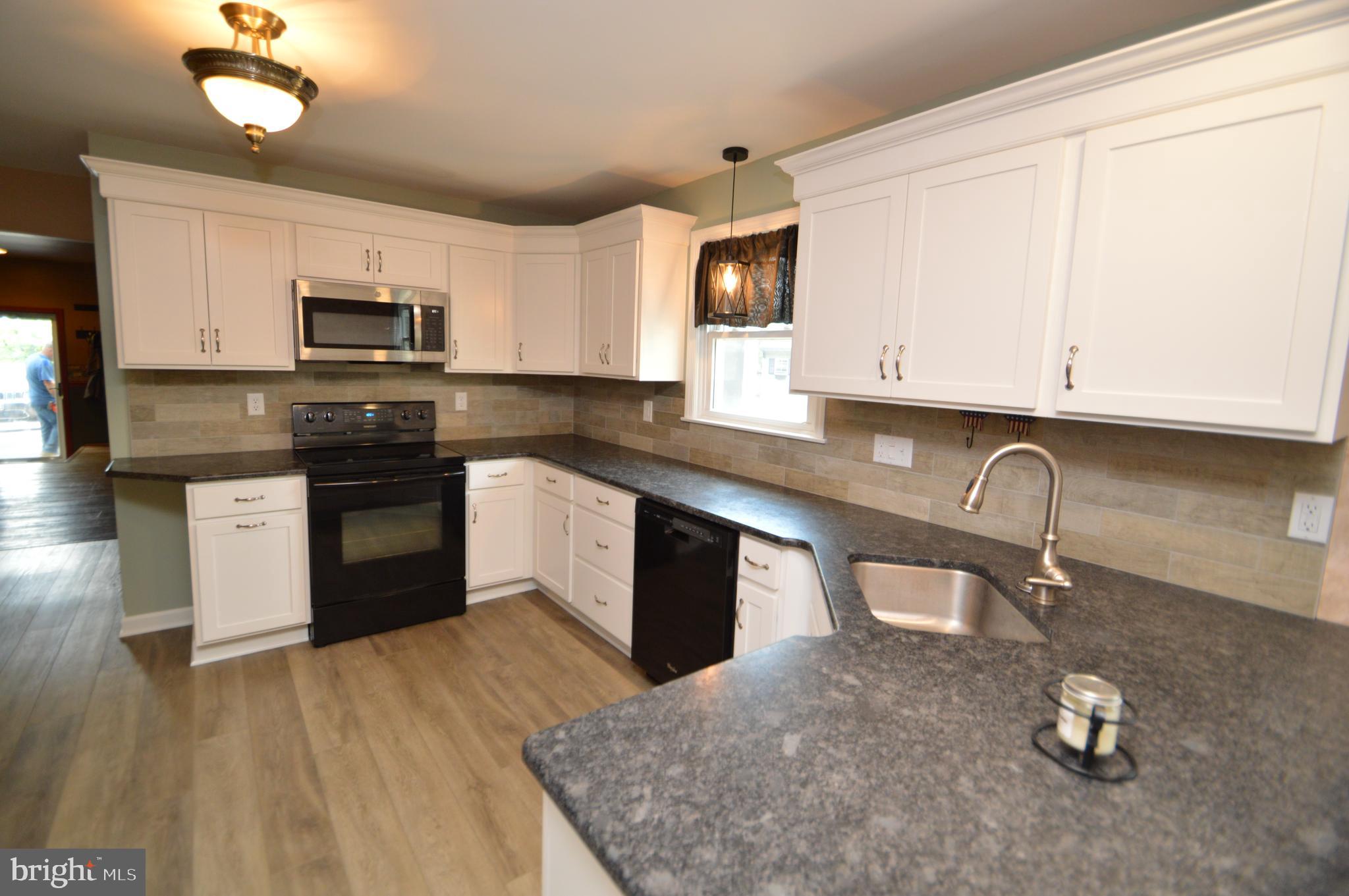 17 Fairland Road Manheim, PA 17545 - Photo 14 of 35 Gallery Image 14