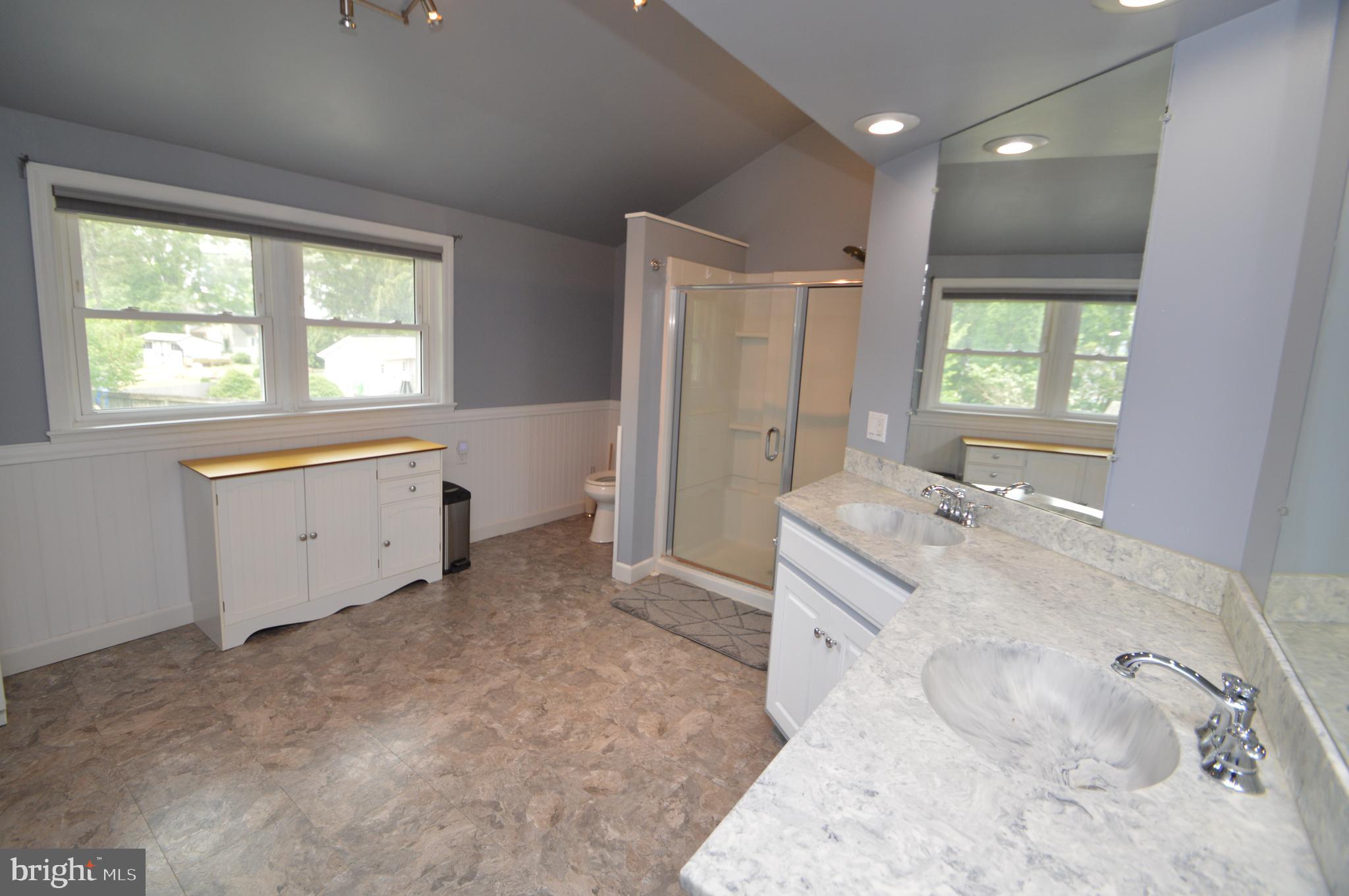 17 Fairland Road Manheim, PA 17545 - Photo 26 of 35 Large master bath