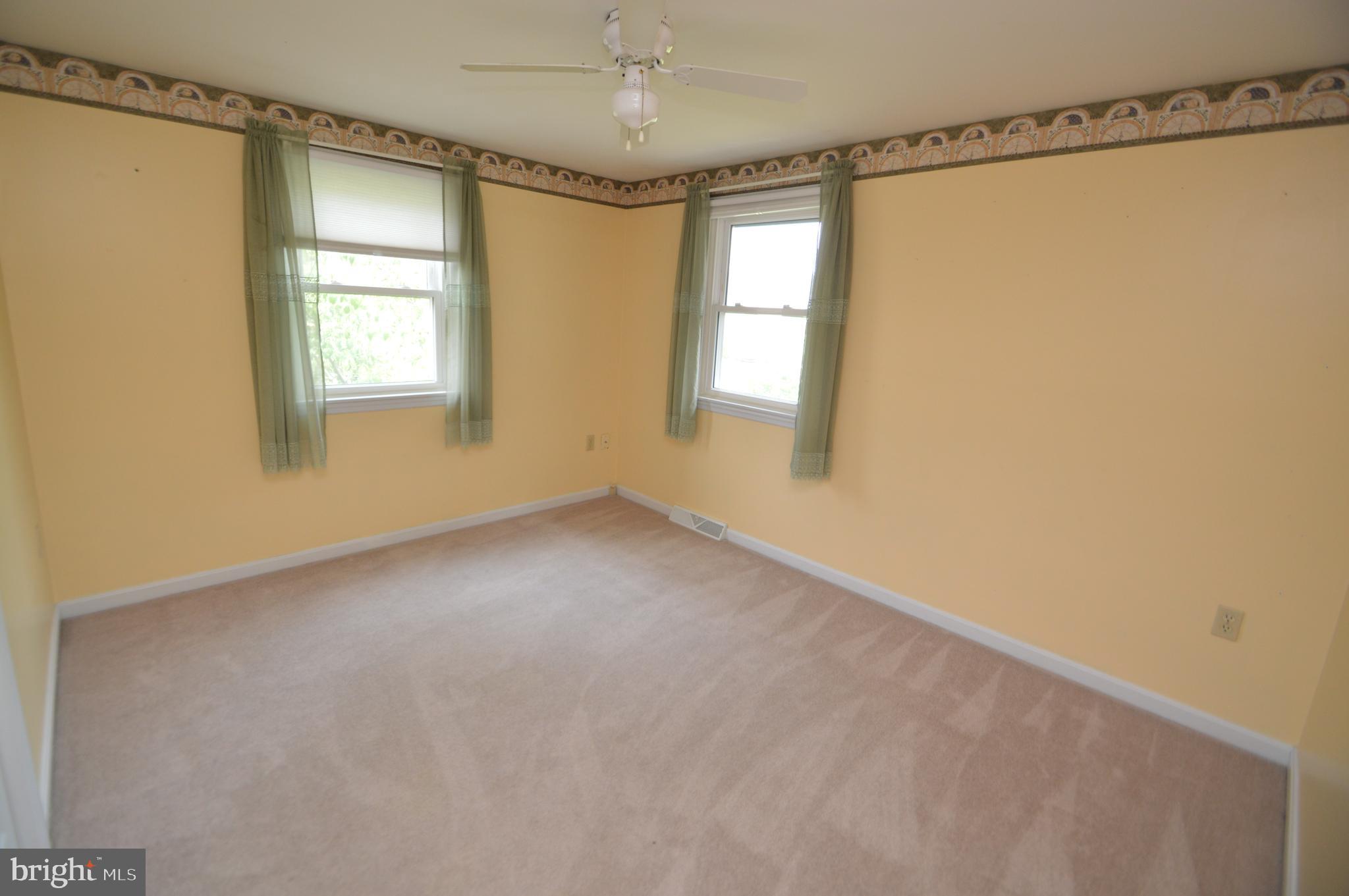 17 Fairland Road Manheim, PA 17545 - Photo 30 of 35 3rd bedroom