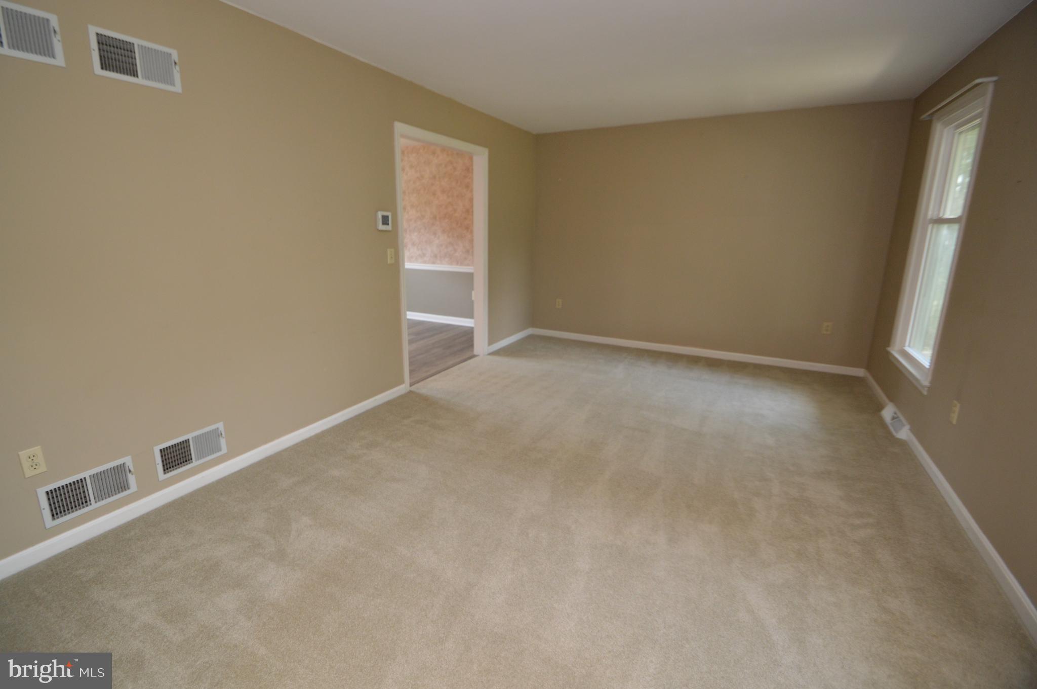 17 Fairland Road Manheim, PA 17545 - Photo 10 of 35 Living room