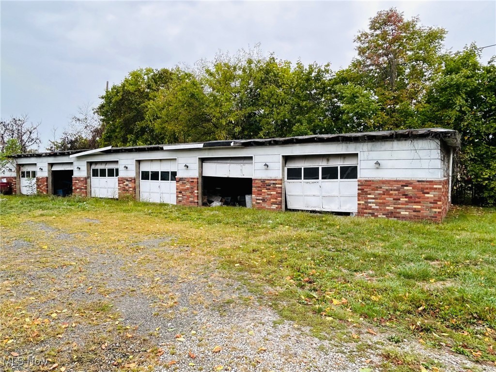 56682 High Ridge Road Bellaire, OH 43906 - Photo 2 of 19 Gallery Image 2